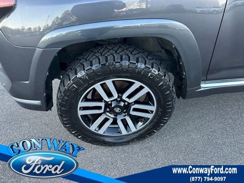 Used 2022 Toyota 4Runner Limited image 14