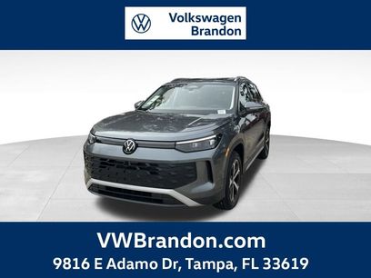 New 2025 Volkswagen Tiguan SE