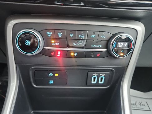 Used 2021 Ford EcoSport Titanium image 21