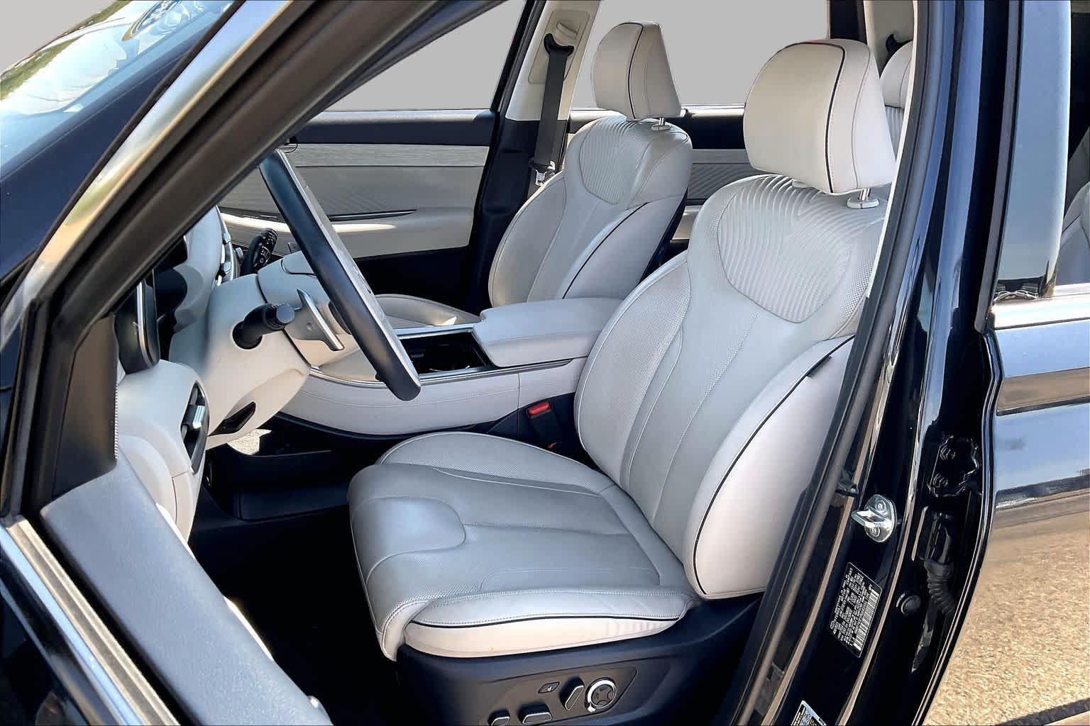 Used 2024 Hyundai Palisade Calligraphy FWD image 8