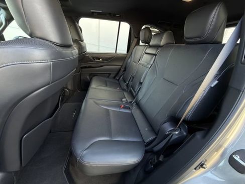 Used 2023 Lexus LX 600 4WD w/ Appearance Package image 32