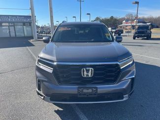 Used 2025 Honda Pilot Elite video 2