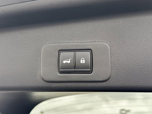 Certified 2025 Nissan Murano Platinum w/ Cargo Package image 21