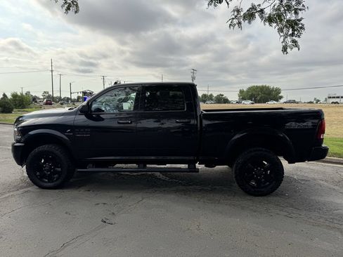 Used 2017 RAM 2500 Laramie w/ Sport Appearance Group AWD/4WD image 8