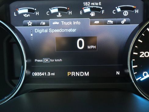 Used 2017 Ford F150 Lariat w/ Equipment Group 502A Luxury RWD image 19