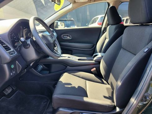 Used 2018 Honda HR-V EX image 18