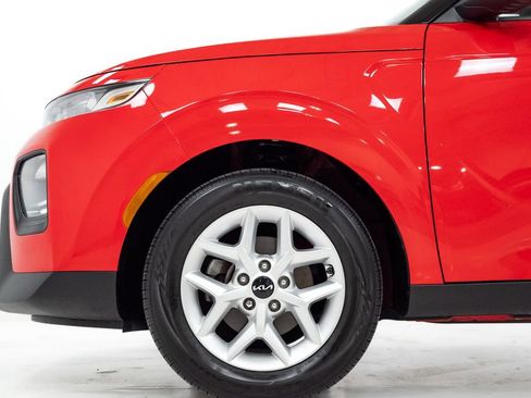 Certified 2022 Kia Soul LX w/ Technology Package FWD image 26