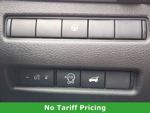 Certified 2025 Nissan Rogue SV image 21