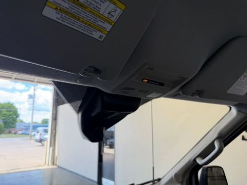 Used 2022 Ford Transit 350 DRW RWD image 22