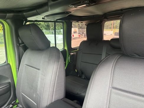 Used 2019 Jeep Wrangler Unlimited Sport image 19