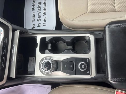 Used 2023 Ford Explorer 4WD image 25