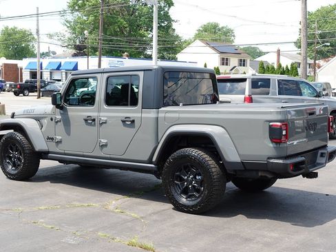 Used 2021 Jeep Gladiator Sport AWD/4WD image 2