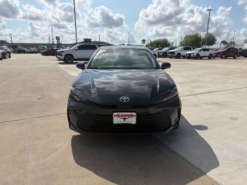 Used 2025 Toyota Camry LE FWD image 2