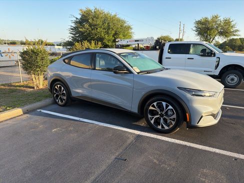 Used 2025 Ford Mustang Mach-E Select image 2