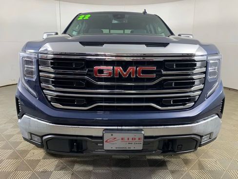 Used 2022 GMC Sierra 1500 SLT w/ SLT Convenience Package image 4
