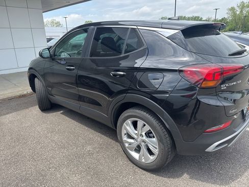 Used 2024 Buick Encore GX Preferred w/ Comfort Package AWD/4WD image 7