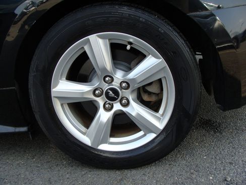 Used 2015 Ford Mustang Coupe image 30