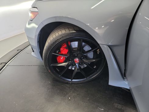 Certified 2024 Honda Civic Type R image 29