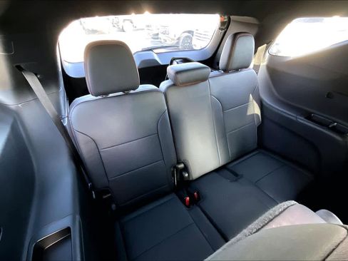 Certified 2024 Chevrolet Traverse RS w/ LPO, Floor Liner Package image 27