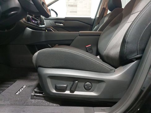 New 2026 Nissan Rogue SV AWD/4WD image 29