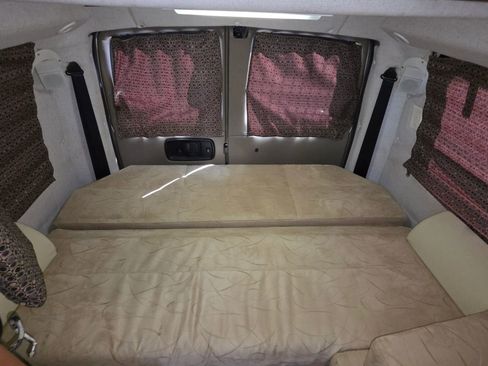 Used 2012 Chevrolet Express 2500 w/ Power Package image 19