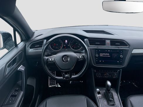 Certified 2021 Volkswagen Tiguan SE R-Line FWD image 20