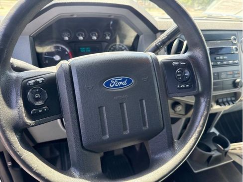Used 2011 Ford F350 XLT w/ XLT Interior Pkg RWD image 16