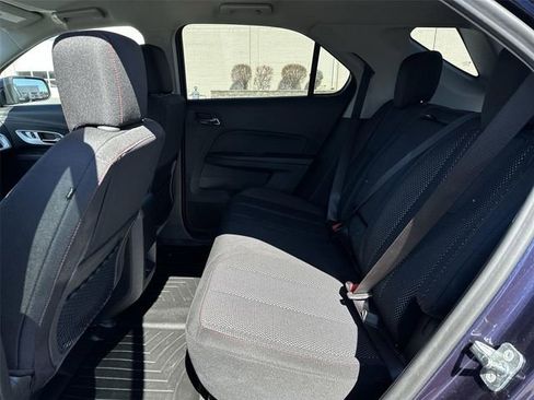 Used 2017 Chevrolet Equinox LT w/ Convenience Package image 22