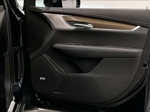 Used 2022 Cadillac XT6 Sport w/ Platinum Package AWD/4WD image 22