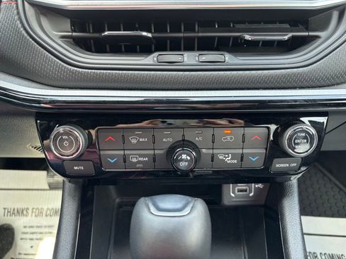 Used 2026 Jeep Compass Trailhawk w/ Sun, Sound & Navigation Group AWD/4WD image 18