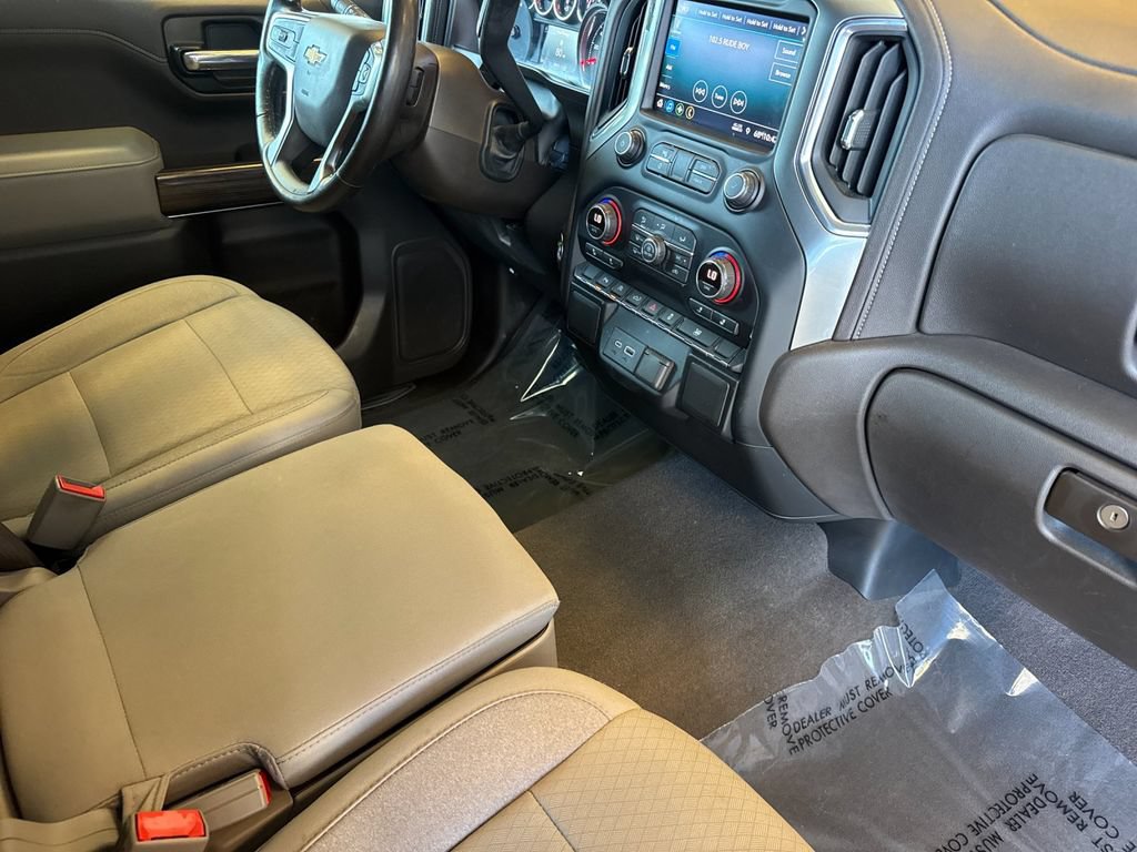 Used 2020 Chevrolet Silverado 1500 LT w/ Convenience Package AWD/4WD image 18