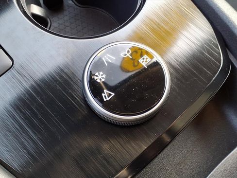 Certified 2023 Nissan Rogue S image 12