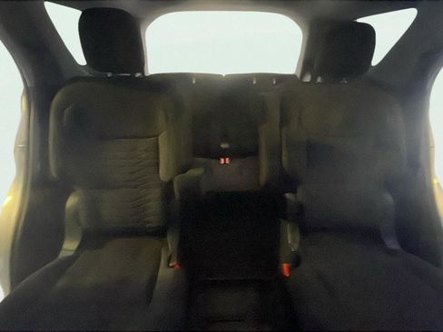 Certified 2021 Ford Explorer XLT image 19