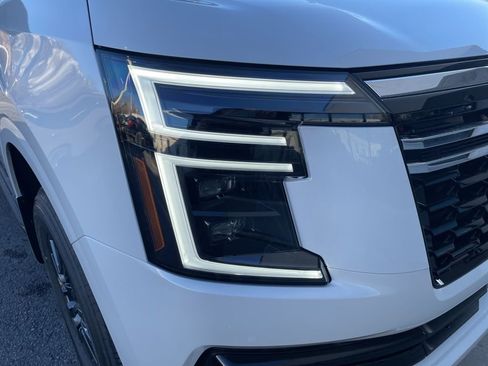 New 2026 Nissan Armada SV image 30