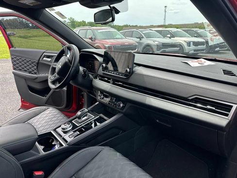 Used 2023 Mitsubishi Outlander SEL Black Edition AWD/4WD image 6