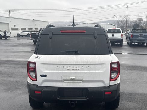 Used 2025 Ford Bronco Sport Badlands image 4