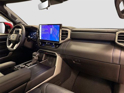 Used 2025 Toyota Tundra Platinum image 29