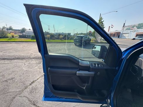 Used 2016 Ford F150 XLT w/ Equipment Group 302A Luxury AWD/4WD image 12