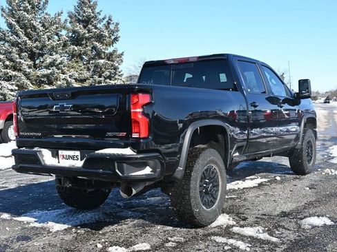 New 2026 Chevrolet Silverado 2500 ZR2 image 5