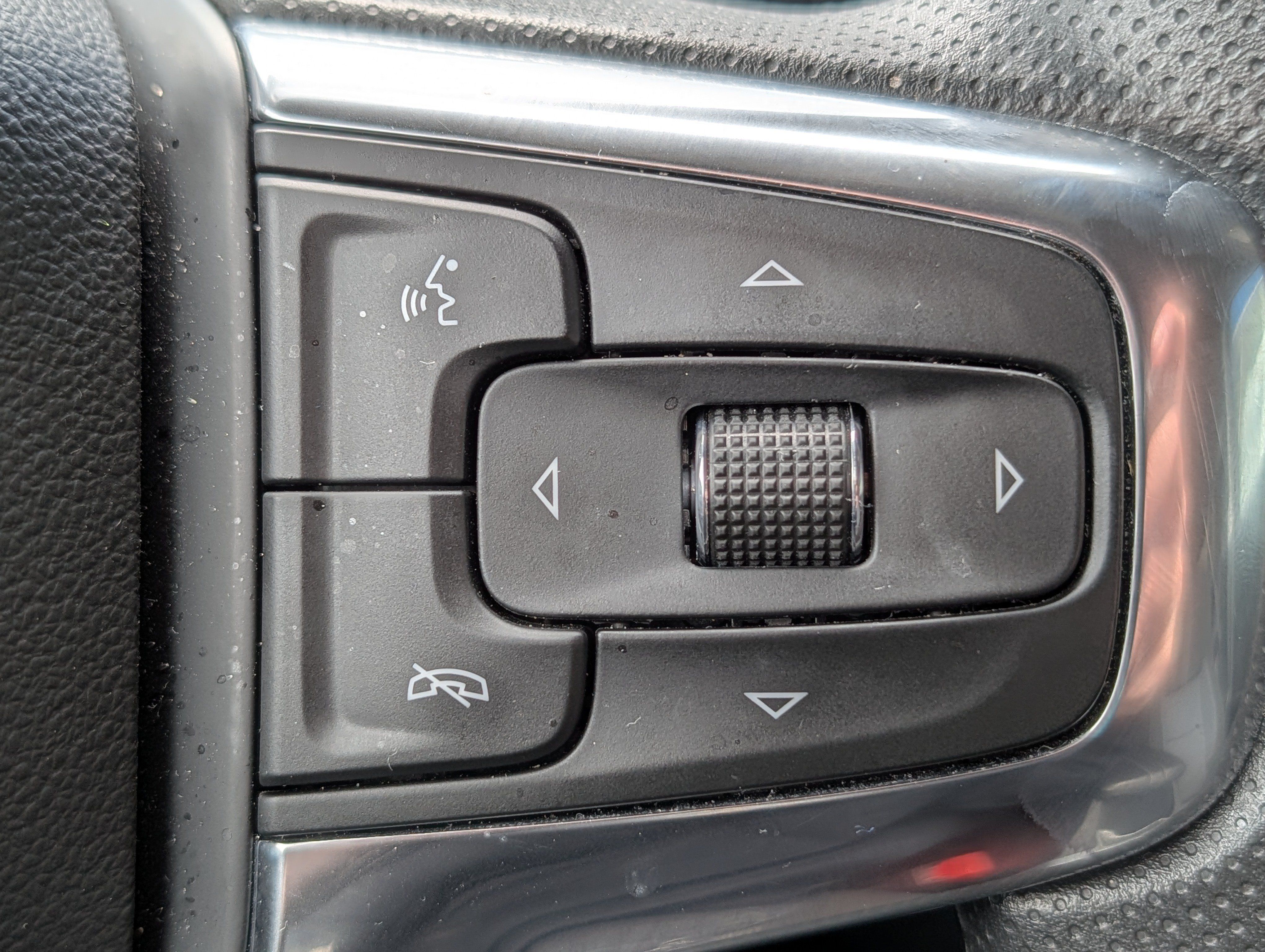 Certified 2025 Chevrolet Blazer LT AWD/4WD image 26