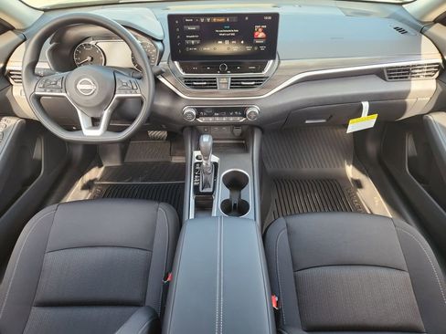 New 2026 Nissan Altima 2.5 SV FWD image 18