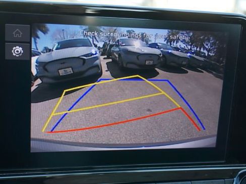 Used 2024 Kia Forte LXS image 8