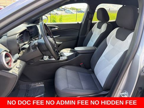 Used 2025 Chevrolet Trax RS w/ Driver Confidence Package FWD image 12