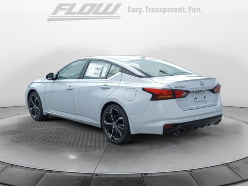 New 2025 Nissan Altima 2.5 SR image 5