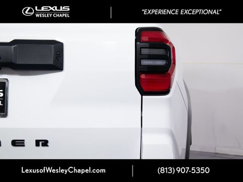 Used 2025 Toyota 4Runner SR5 AWD/4WD image 8