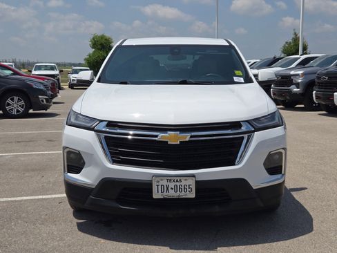 Certified 2023 Chevrolet Traverse LS w/ Safety Package FWD image 8