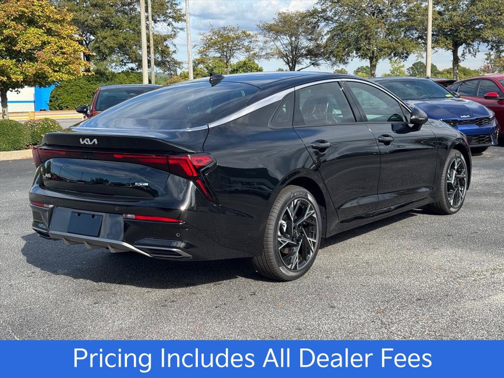 New 2027 Kia K5 GT-Line FWD image 3