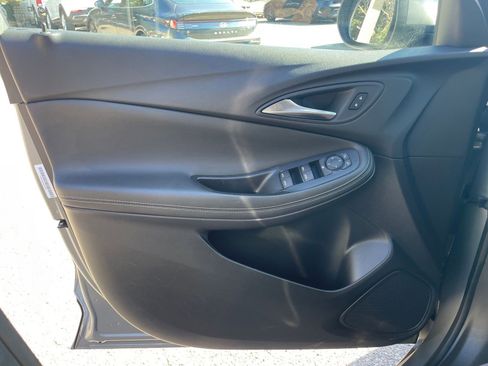 Used 2025 Buick Encore GX Preferred image 20