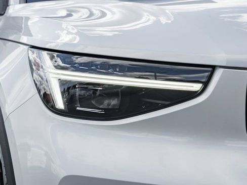 Used 2026 Volvo XC40 B5 Ultra w/ Protection Package Premier AWD/4WD image 13