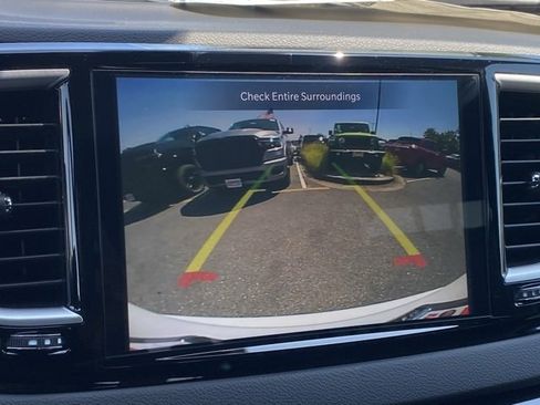 New 2026 Chrysler Voyager LX image 3